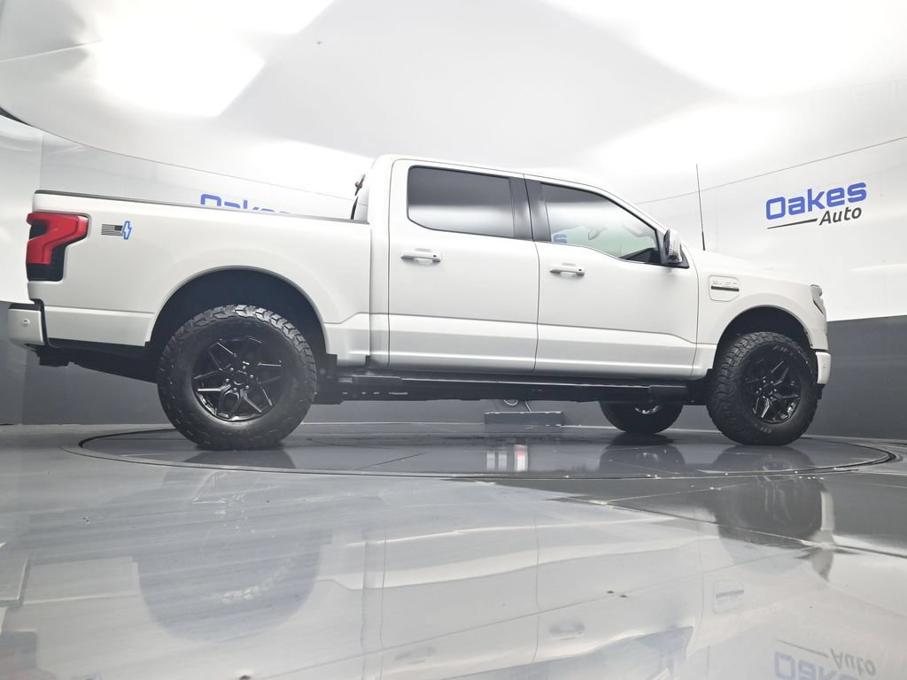 Used 2022 Ford F150 Lightning Lariat AWD/4WD image 47