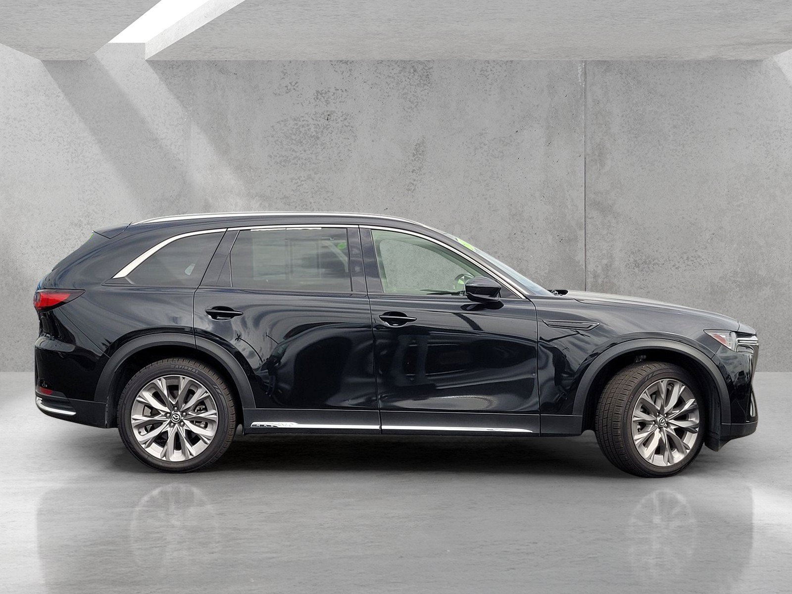 Used 2024 MAZDA CX-90 3.3 Turbo w/ Premium Package AWD/4WD image 3