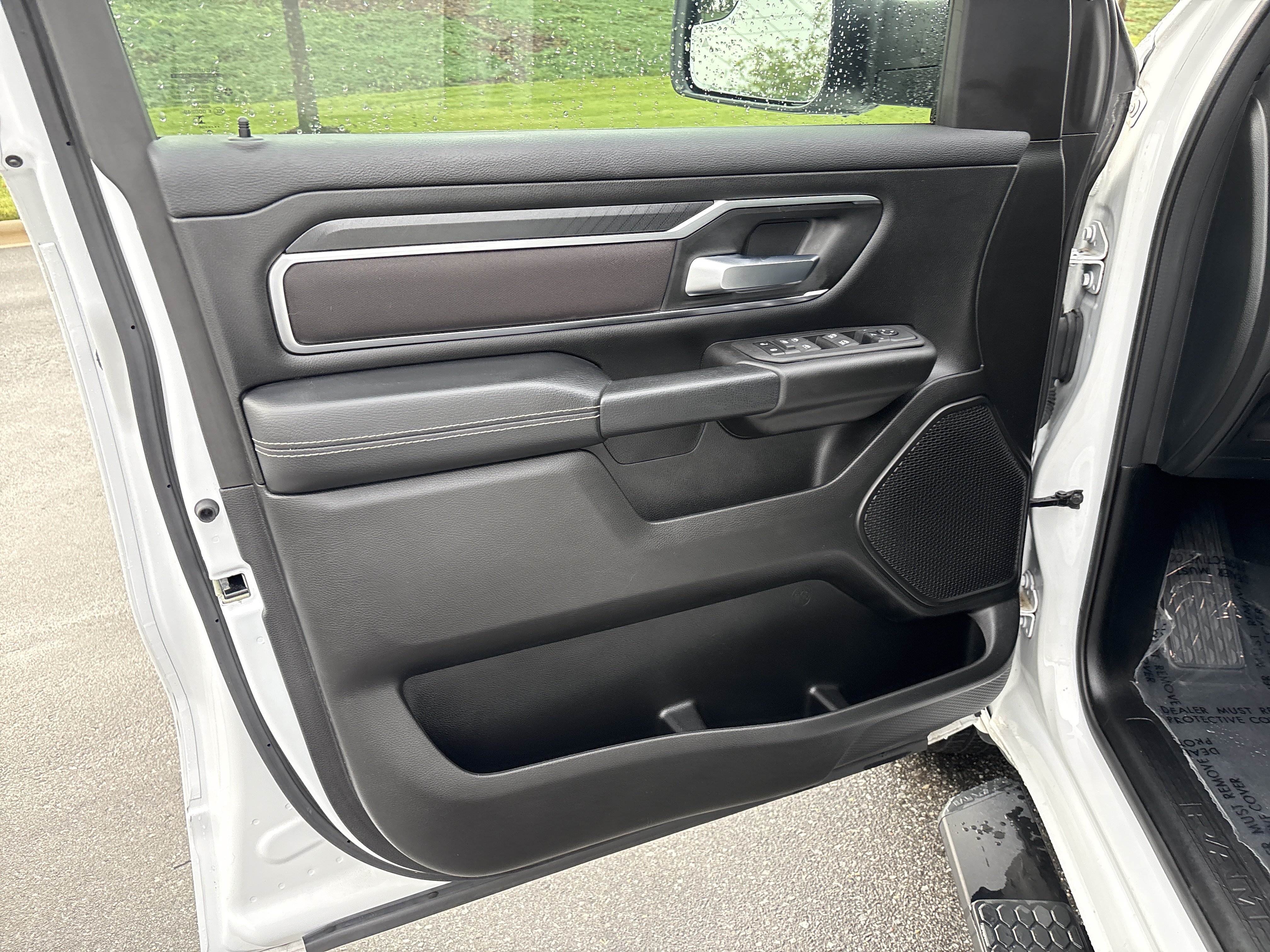 Used 2025 RAM 1500 Big Horn AWD/4WD image 14