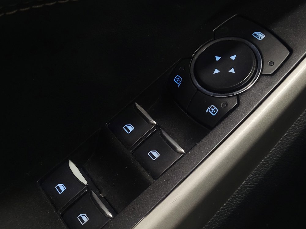 Used 2022 Ford Explorer XLT w/ Equipment Group 202A image 27