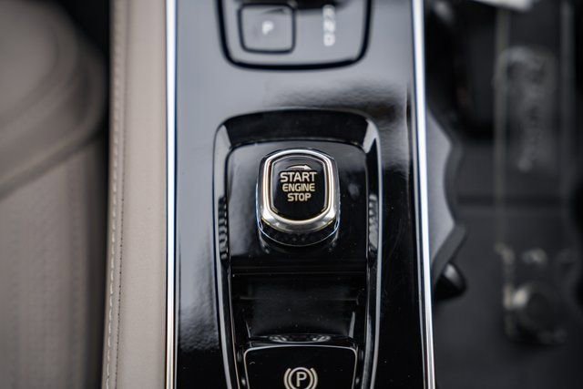 New 2026 Volvo XC90 B6 Plus w/ Protection Package Premier image 27