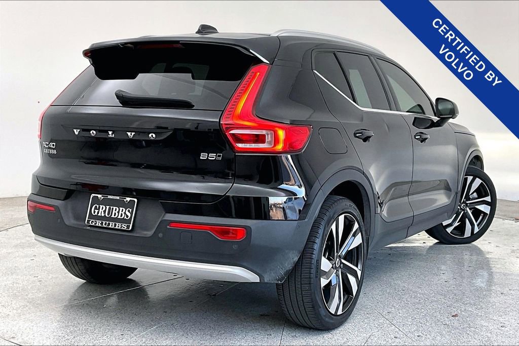 Used 2023 Volvo XC40 B5 Plus w/ Protection Package Premier image 2