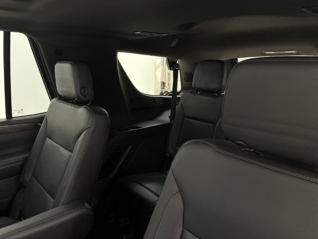 Used 2021 Chevrolet Tahoe Z71 w/ Z71 Signature Package AWD/4WD image 18