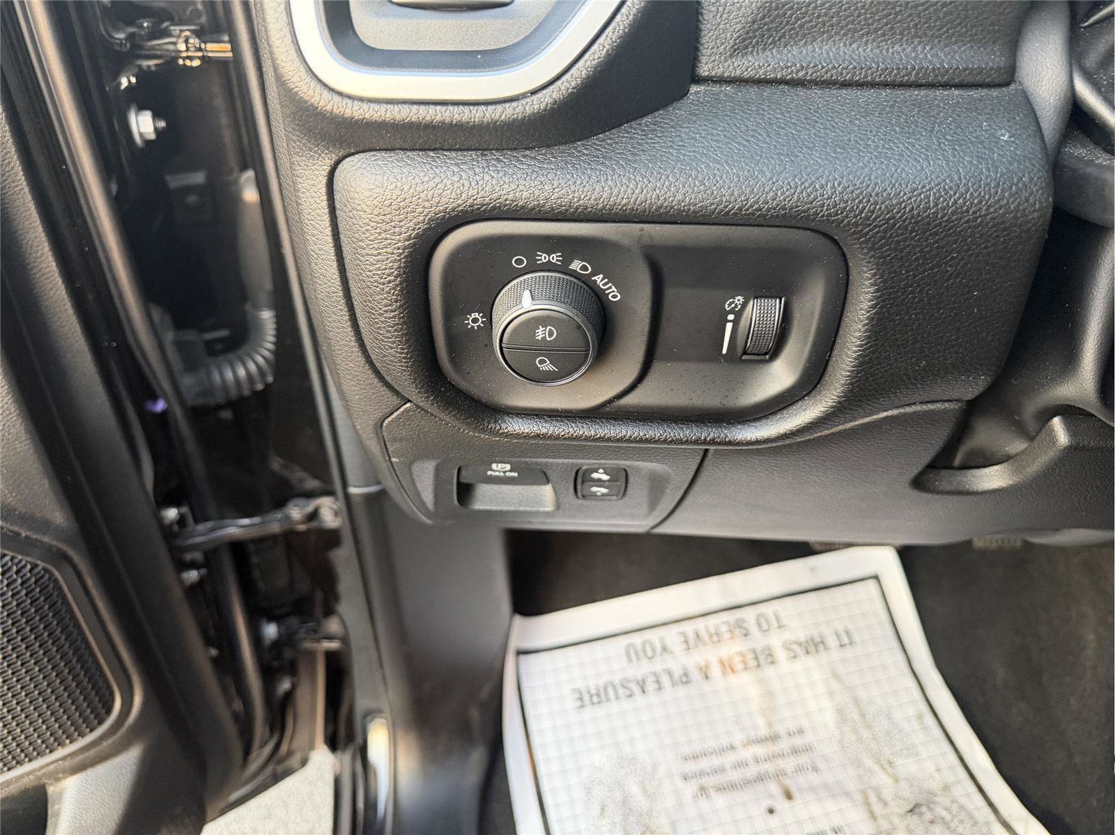 Used 2023 RAM 1500 Big Horn AWD/4WD image 13