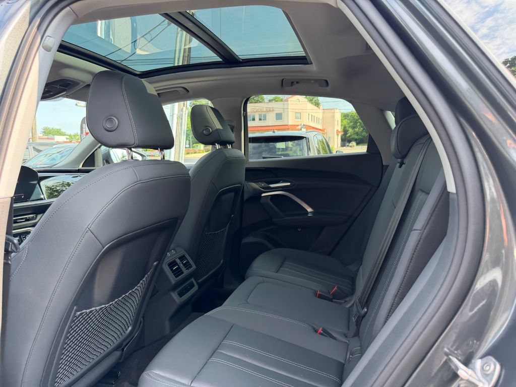 Used 2025 Audi Q5 Premium w/ Convenience Package AWD/4WD image 26
