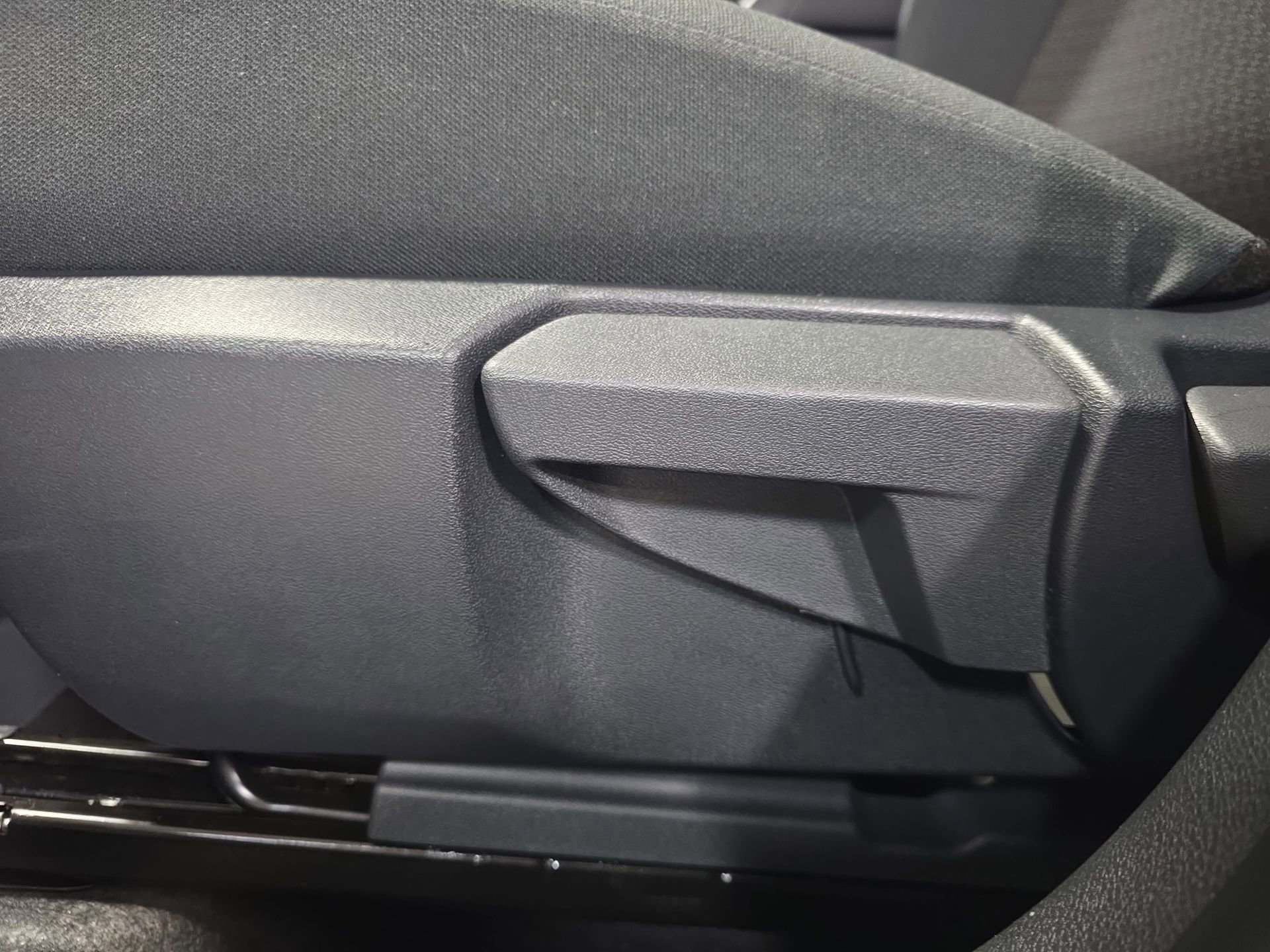 New 2026 Nissan Kicks S w/ Charging Package image 28