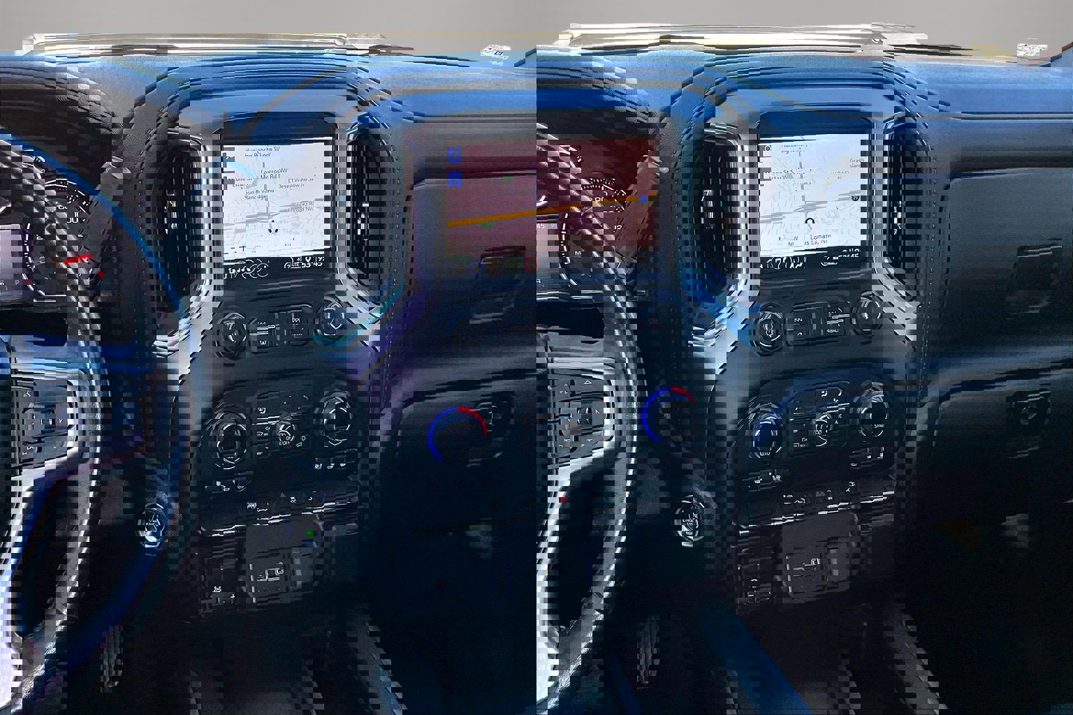 Used 2020 Chevrolet Silverado 2500 LTZ w/ LTZ Convenience Package image 10