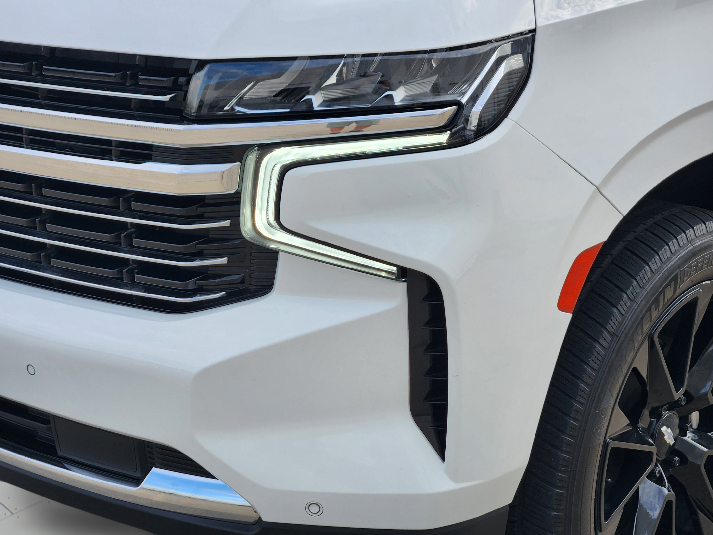 Used 2022 Chevrolet Tahoe LT w/ Luxury Package RWD image 33
