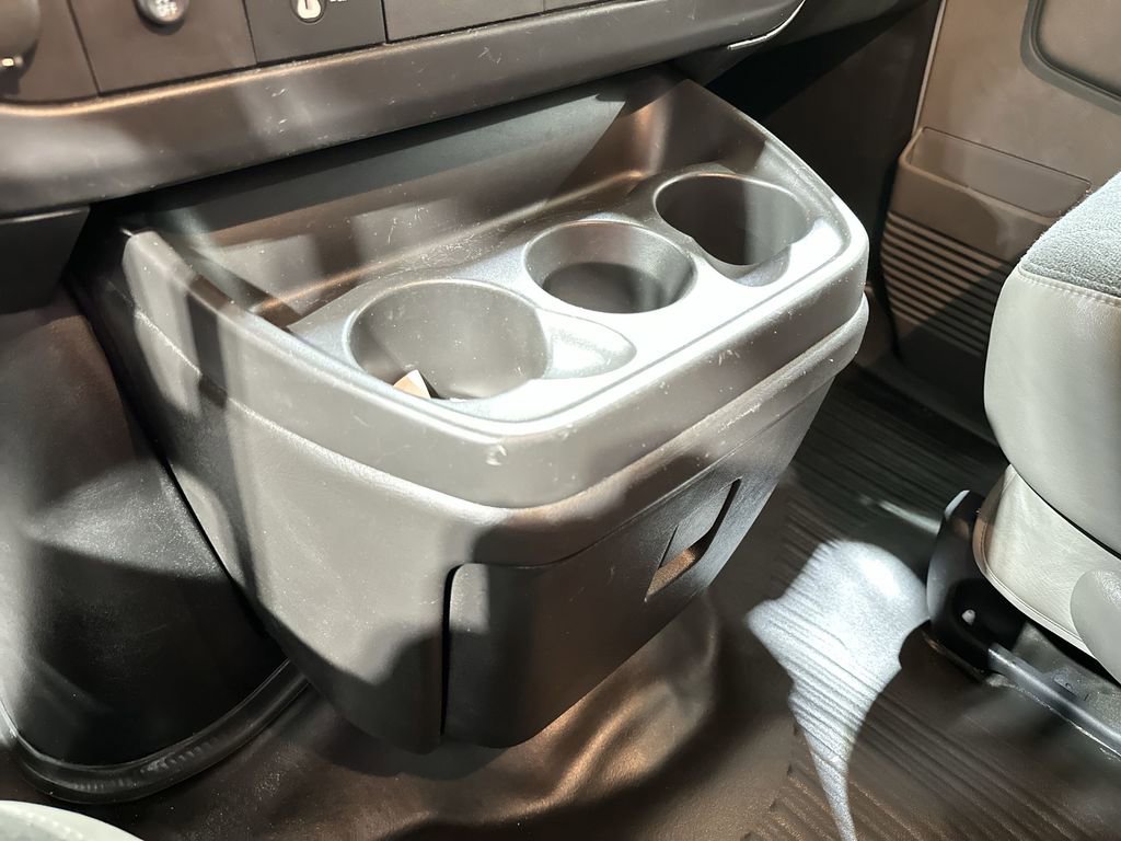 Used 2024 GMC Savana 2500 w/ Driver Convenience Package image 22