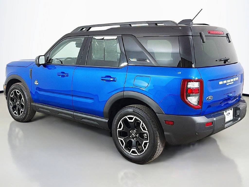 Used 2025 Ford Bronco Sport Outer Banks w/ Outer Banks Tech Package+ AWD/4WD image 12