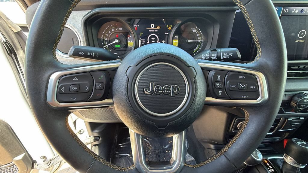 Used 2024 Jeep Wrangler Unlimited Sahara AWD/4WD image 18