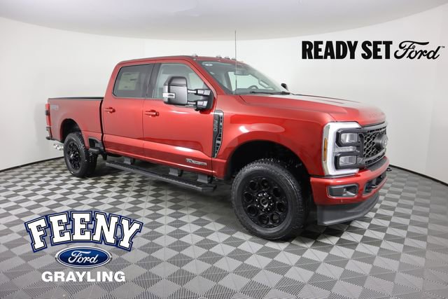 New 2026 Ford F350 Lariat w/ Black Appearance Package
