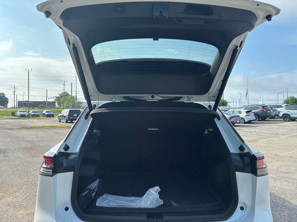 New 2026 Volkswagen Tiguan SEL R-Line AWD/4WD image 21