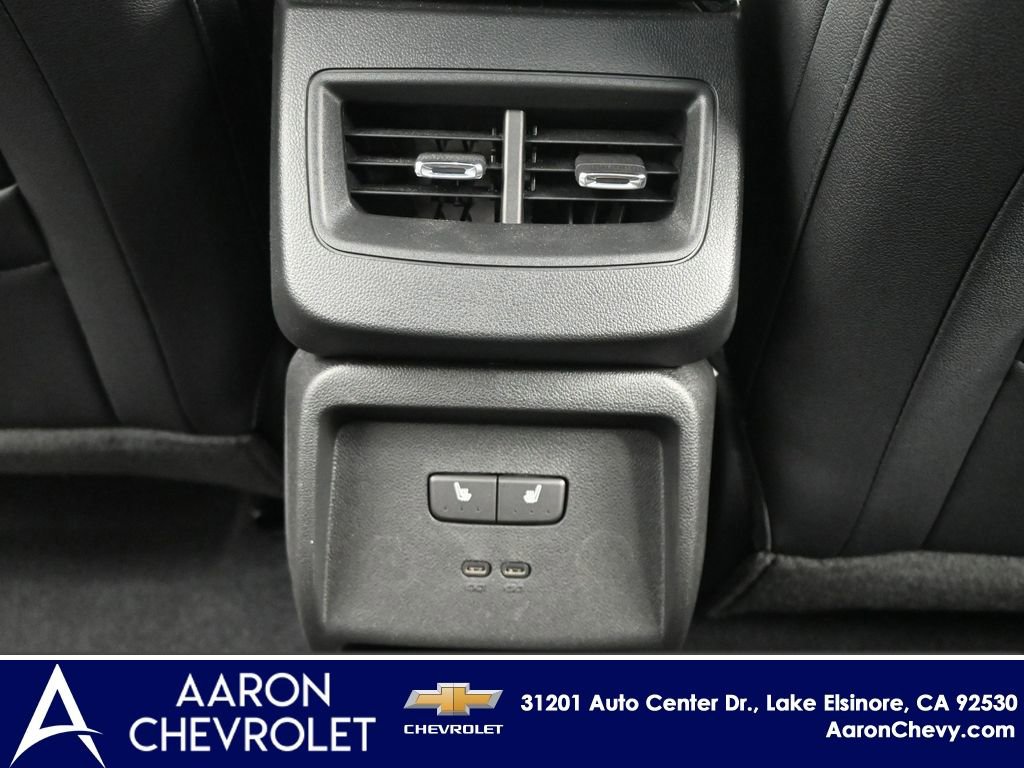 New 2025 Chevrolet Equinox EV LT w/ Convenience Package II image 24