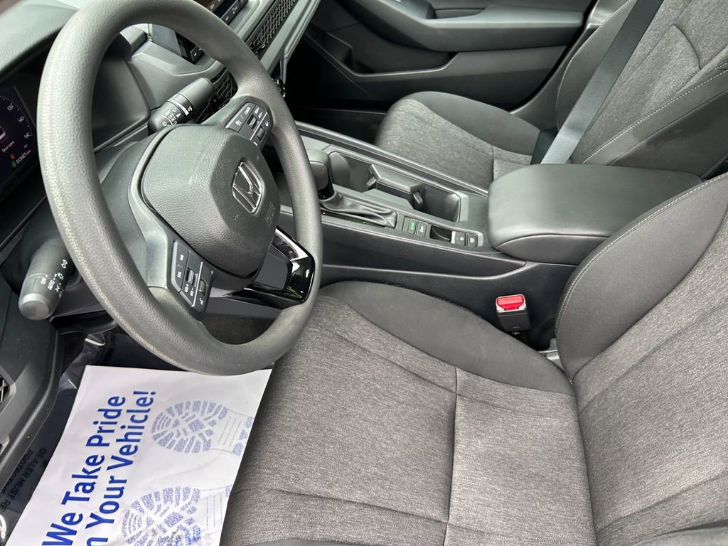 Used 2025 Honda Accord LX image 9