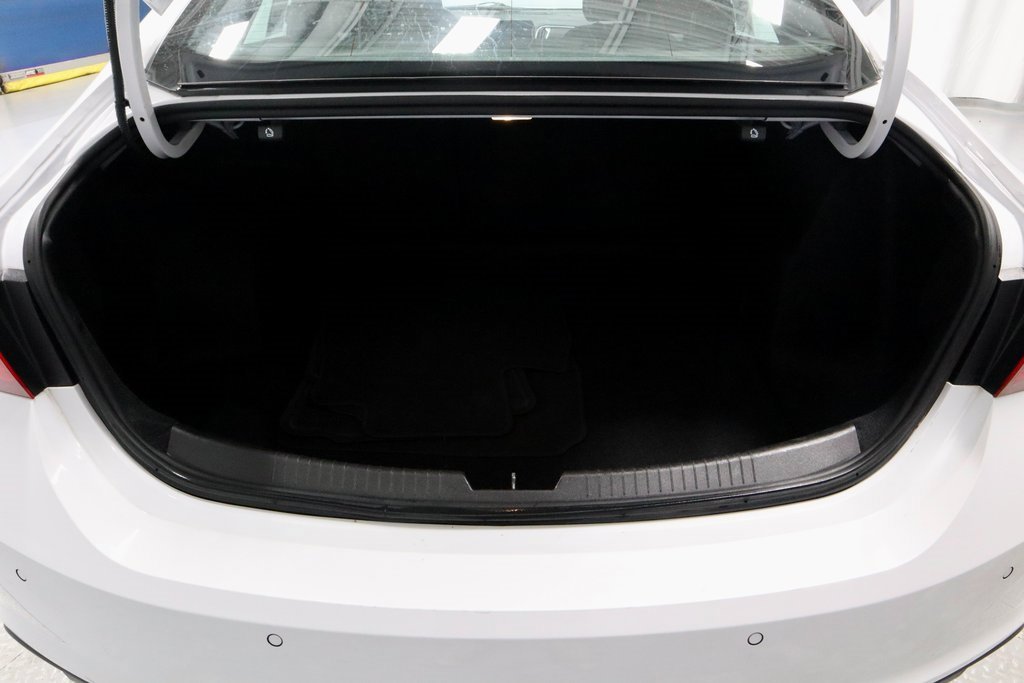 Used 2024 Chevrolet Malibu LT image 13