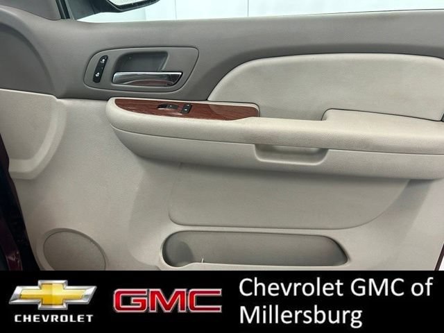 Used 2008 GMC Yukon XL SLT w/ SLT Preferred Equipment Group AWD/4WD image 26