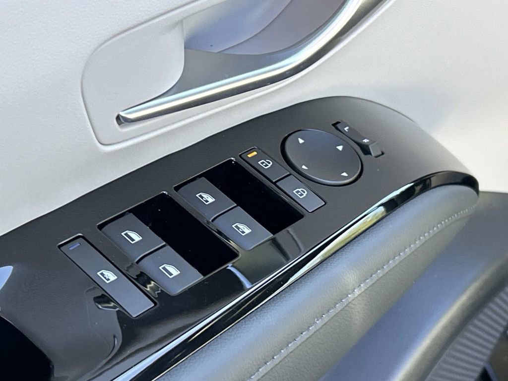 New 2026 Hyundai Tucson Limited image 19