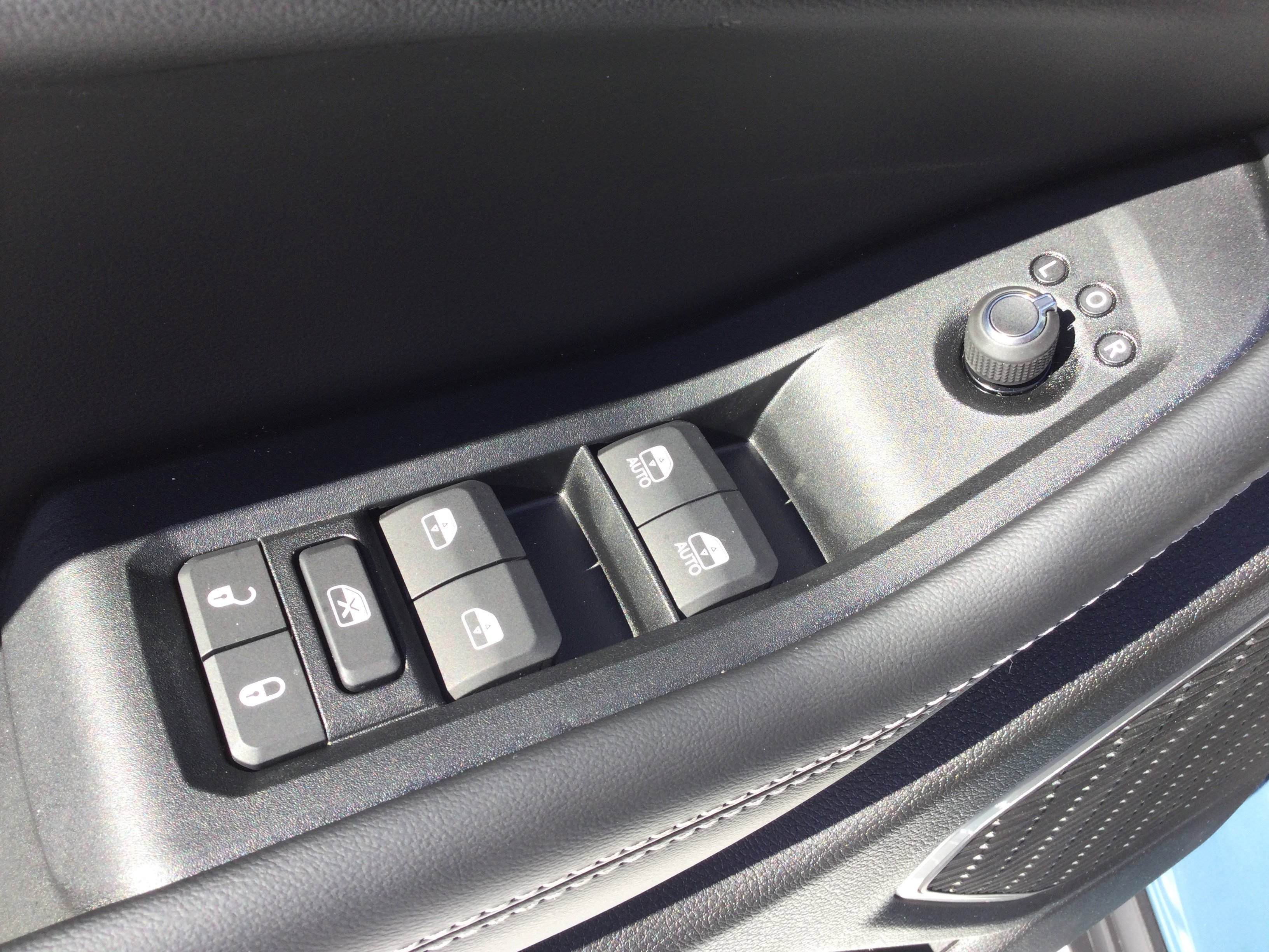 New 2026 Jeep Grand Cherokee Limited AWD/4WD image 9