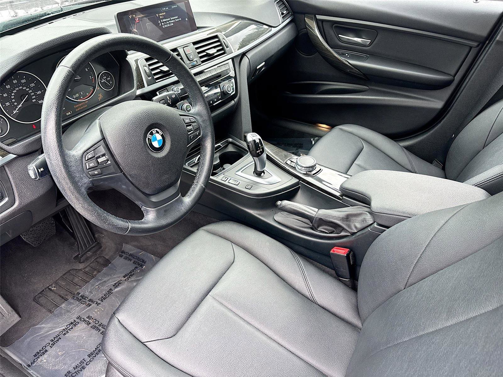 Used 2016 BMW 320i xDrive Sedan image 10