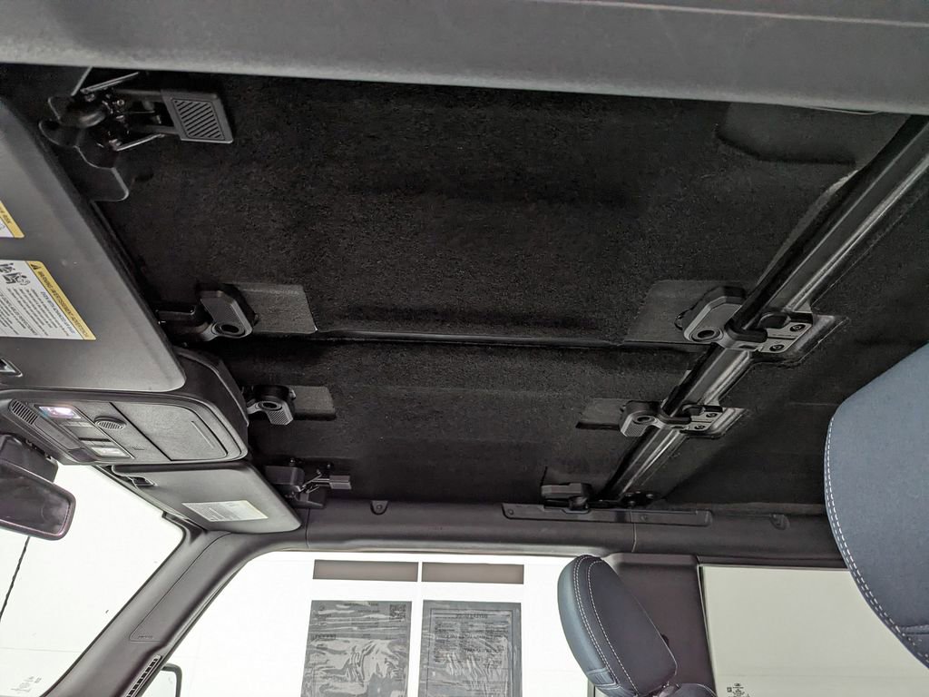 Used 2023 Ford Bronco Outer Banks image 17
