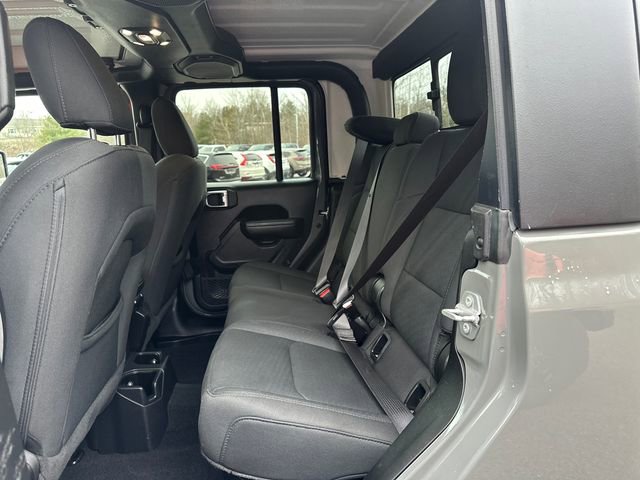 Used 2022 Jeep Gladiator Sport image 14