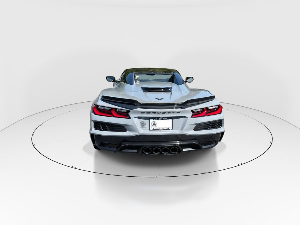 Used 2024 Chevrolet Corvette Z06 w/ Stealth Interior Trim Package RWD image 7