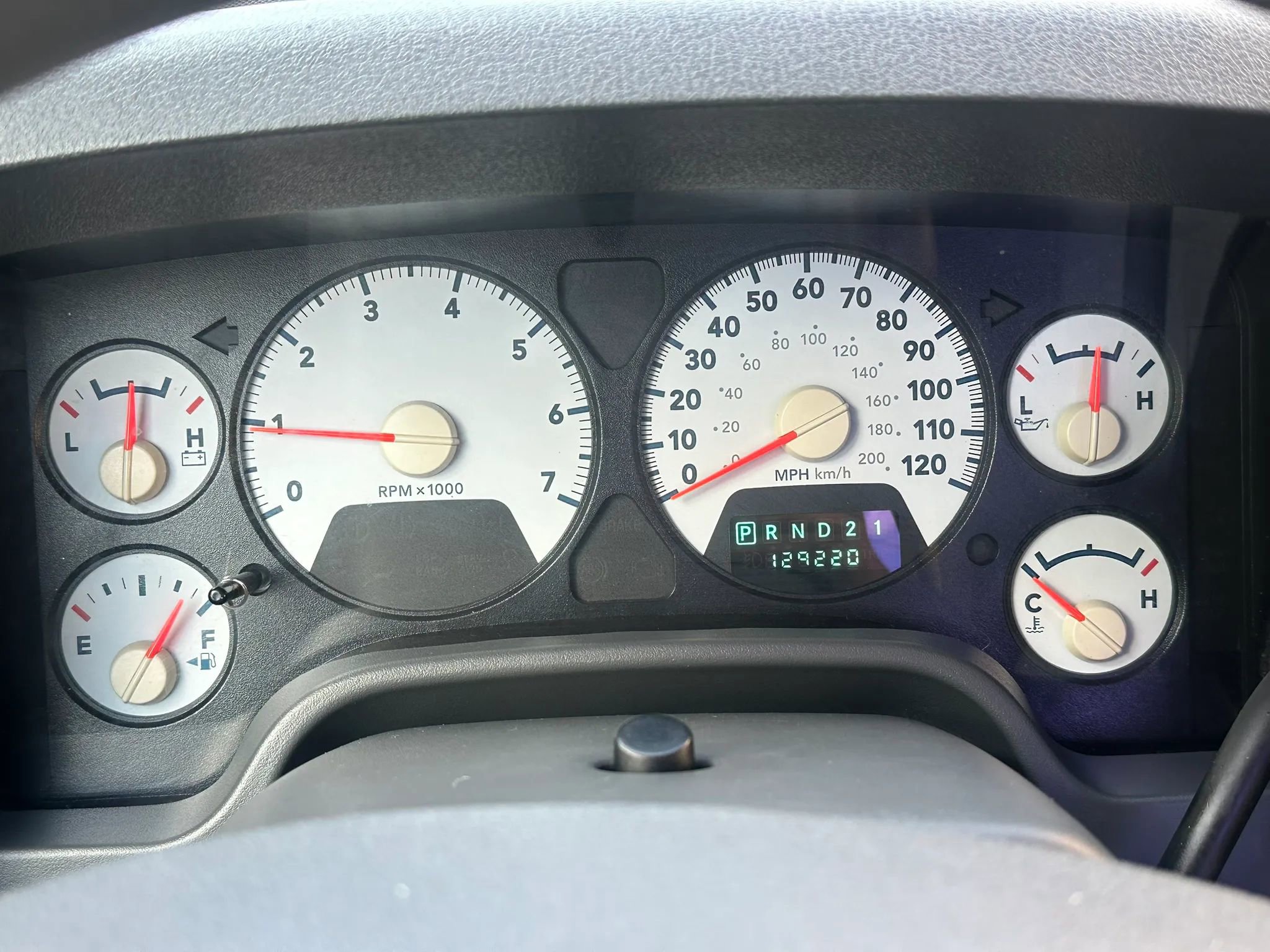 Used 2007 Dodge Ram 1500 Truck ST w/ SXT Group RWD image 6