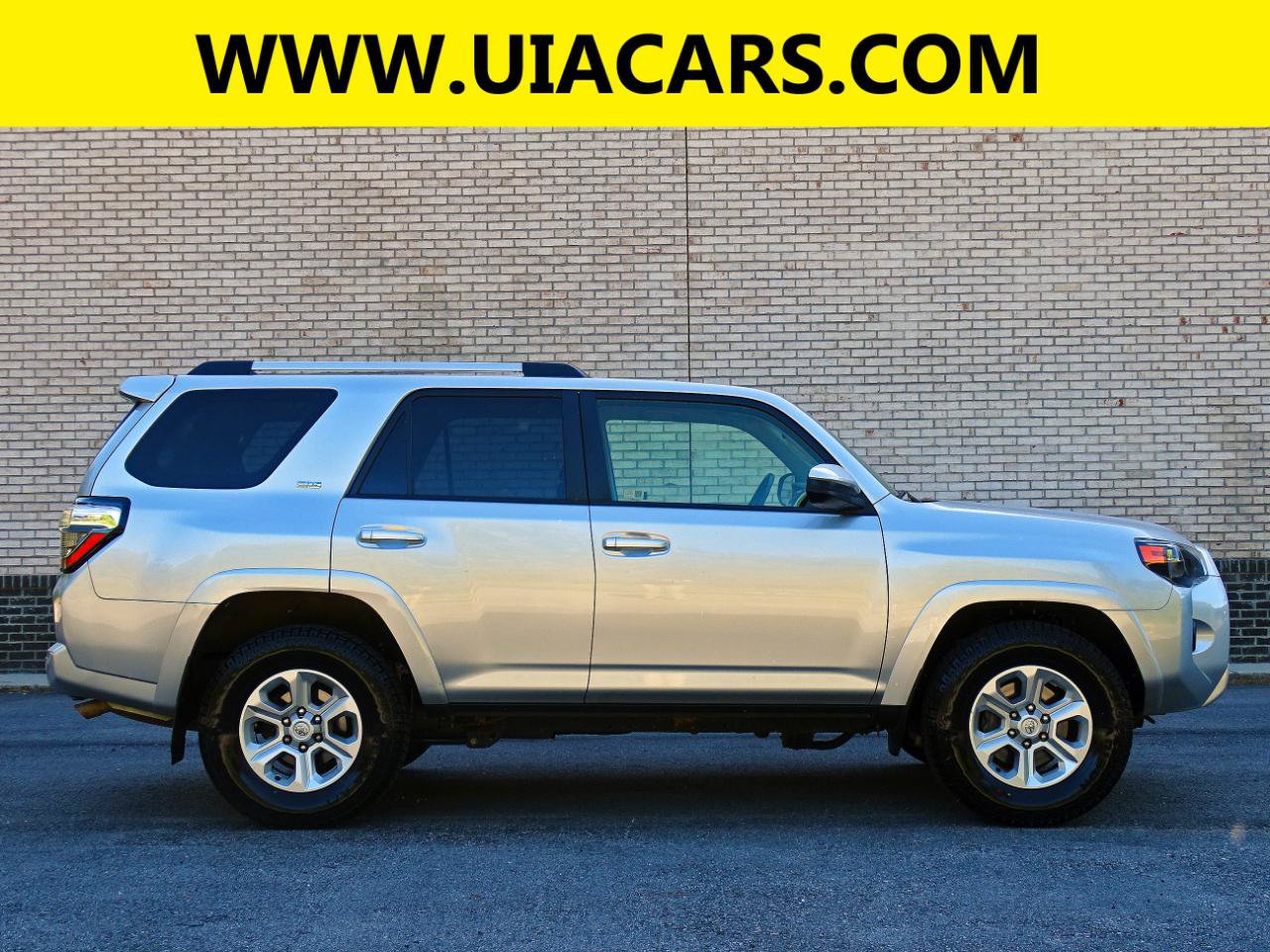 Used 2024 Toyota 4Runner SR5 RWD image 5