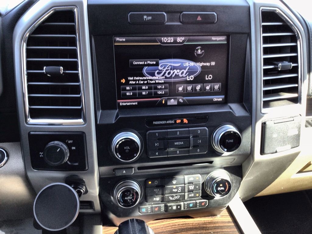 Used 2015 Ford F150 Lariat w/ Equipment Group 502A Luxury image 14