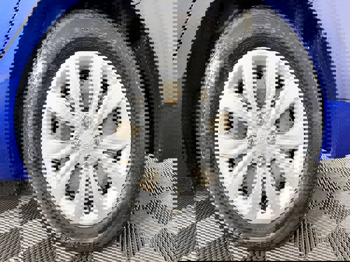 Used 2019 Hyundai Accent SE image 20