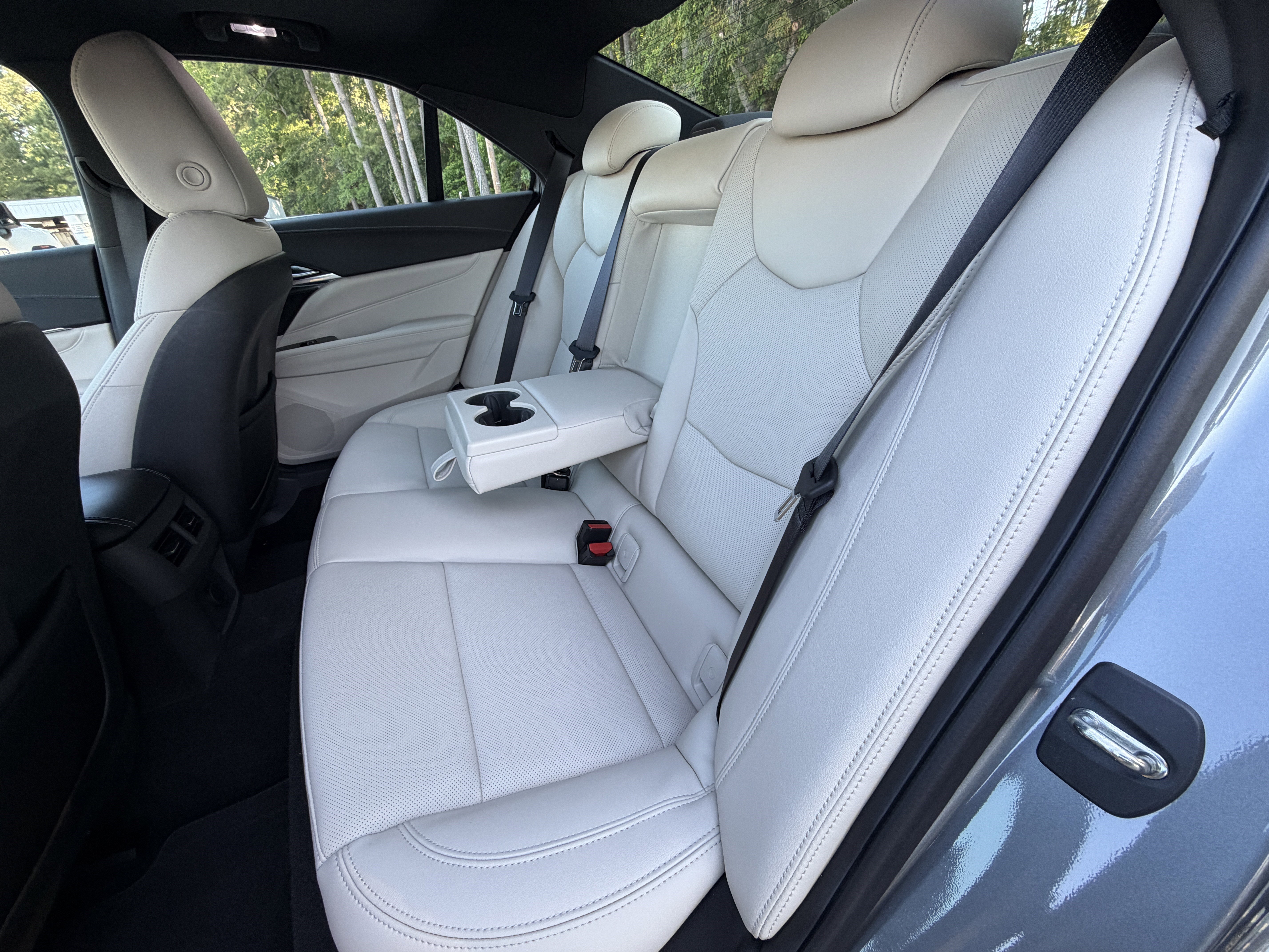 Used 2021 Cadillac CT4 Premium Luxury AWD/4WD image 16