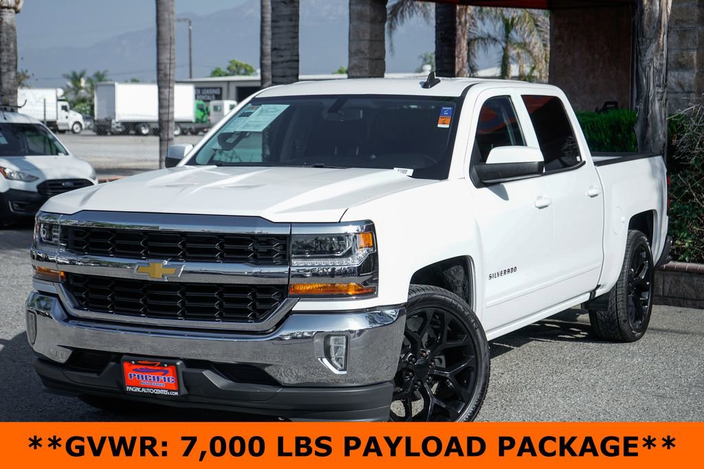 Used 2018 Chevrolet Silverado 1500 LT w/ All Star Edition RWD image 4