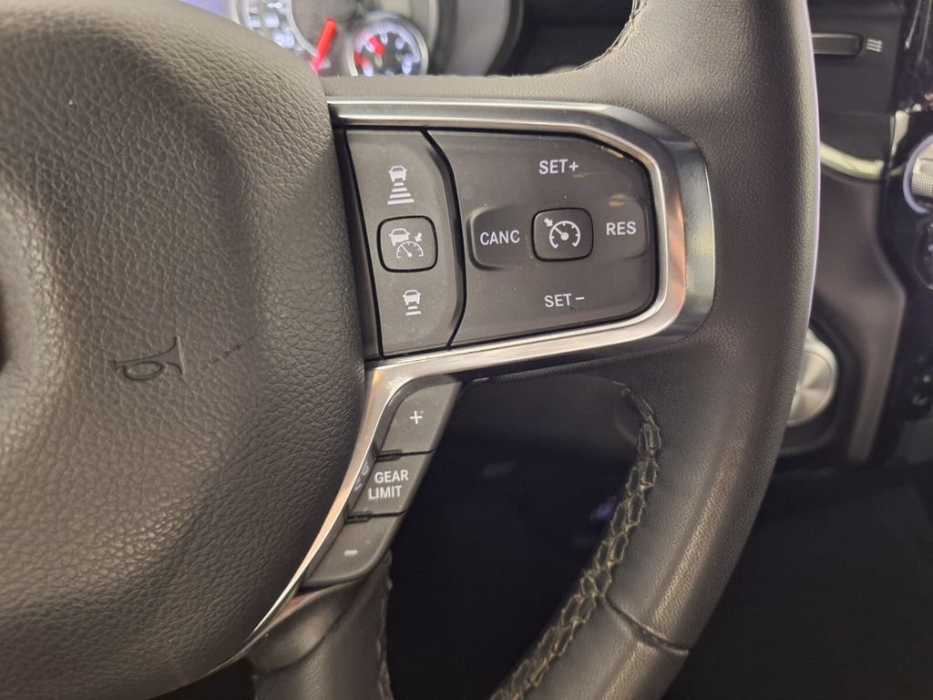 Used 2025 RAM 1500 Laramie AWD/4WD image 18