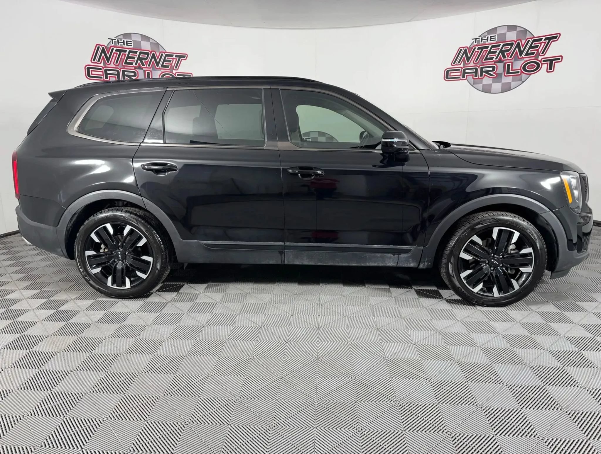 Used 2022 Kia Telluride SX w/ SX Prestige Package AWD/4WD image 8
