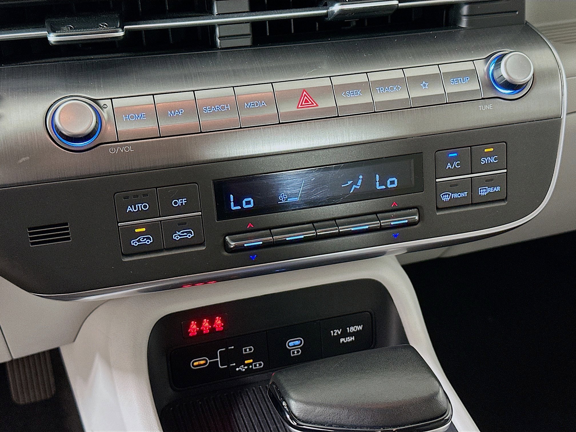 Used 2024 Hyundai Kona SEL image 23