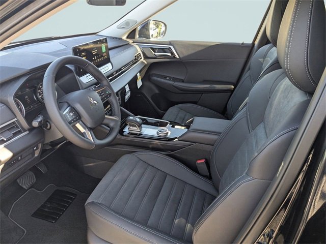 New 2026 Mitsubishi Outlander SE image 21