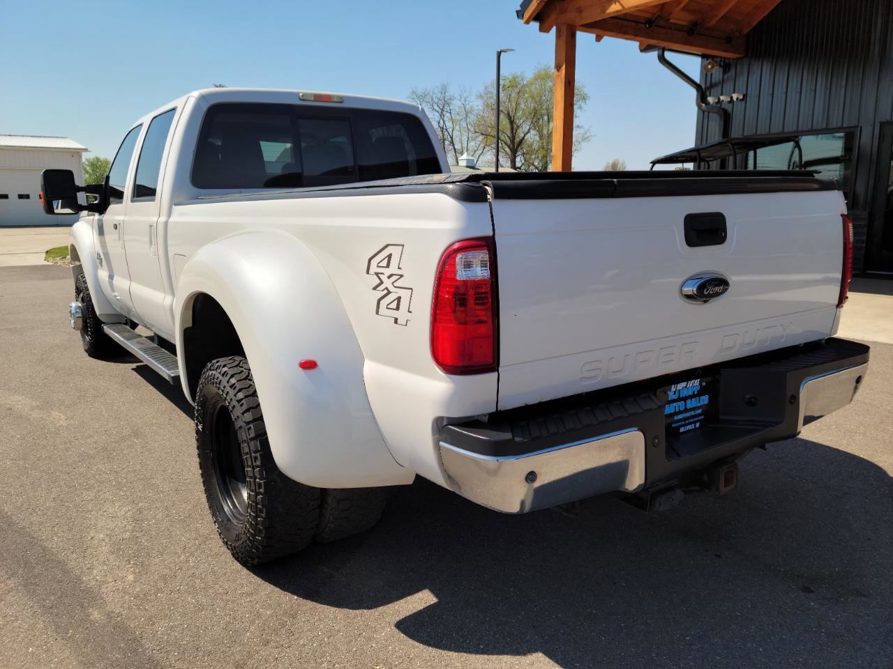 Used 2015 Ford F350 Lariat w/ Lariat Ultimate Package image 6