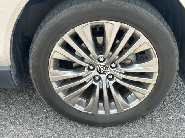 Certified 2023 Toyota Venza Limited AWD/4WD image 15