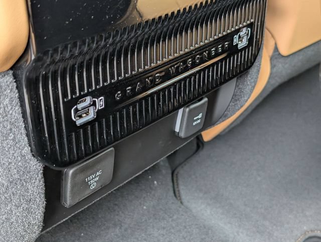 New 2026 Jeep Grand Wagoneer Summit AWD/4WD image 23