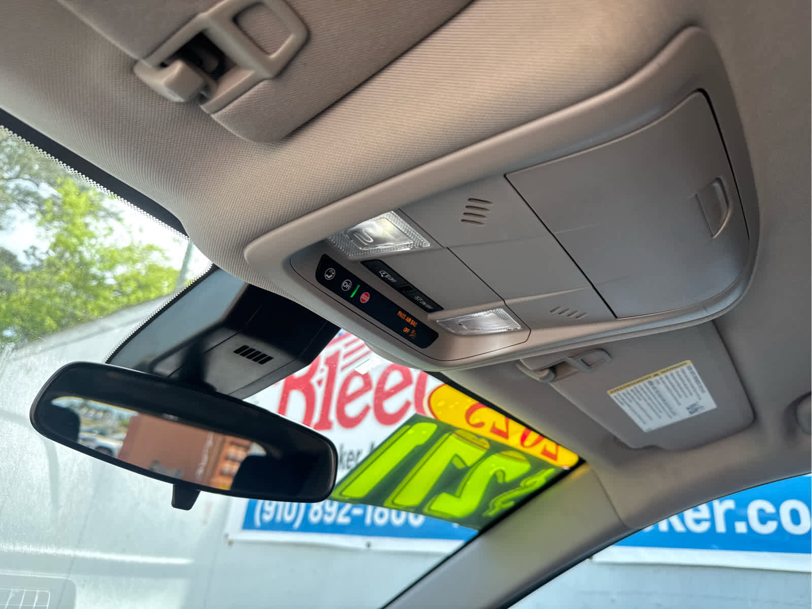 Used 2023 Chevrolet Equinox LT w/ Driver Convenience Package FWD image 26