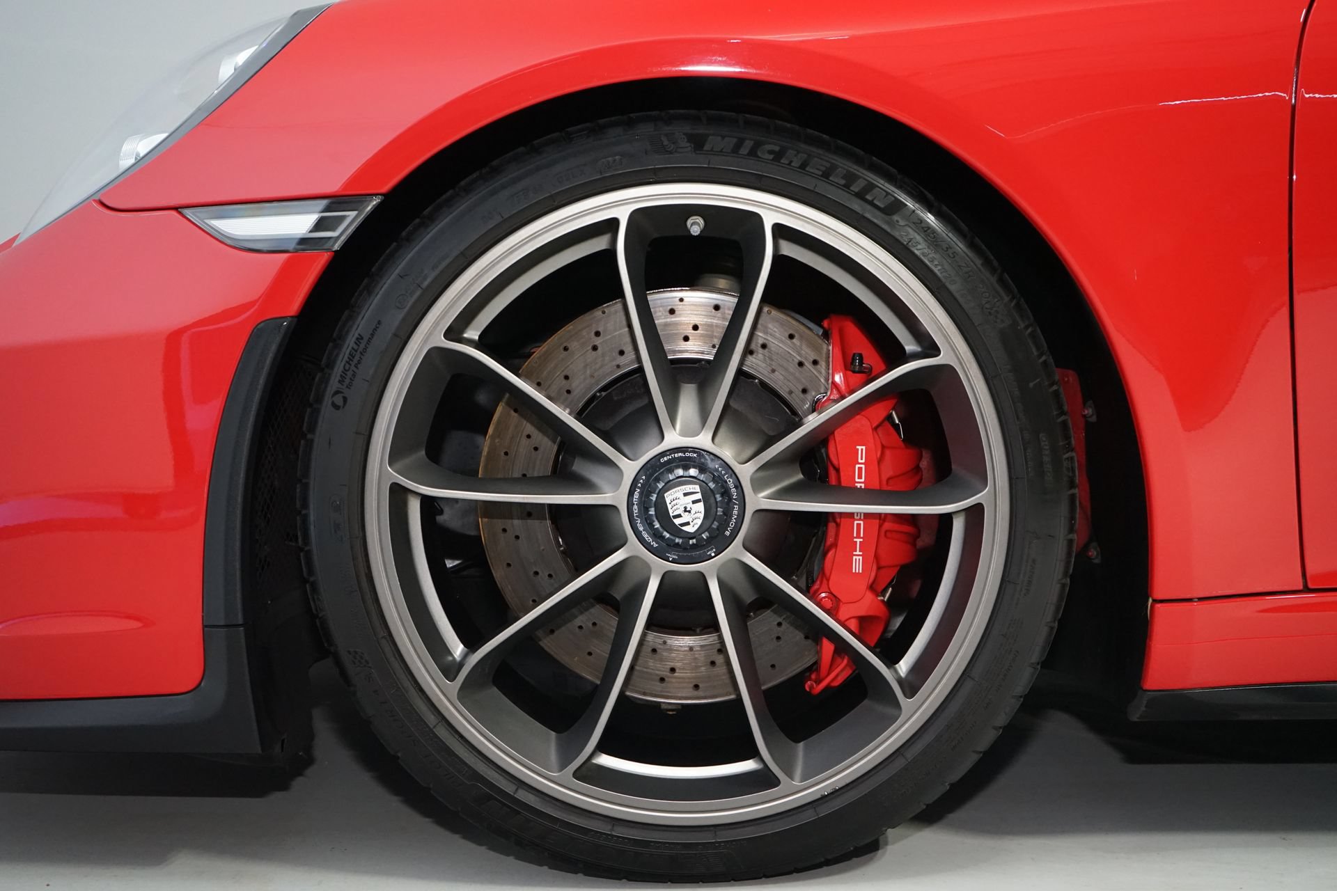 Used 2019 Porsche 911 GT3 RWD image 30