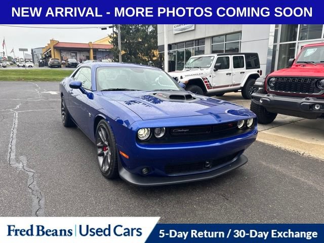 Used 2022 Dodge Challenger R/T Scat Pack w/ Shaker Package RWD image 1