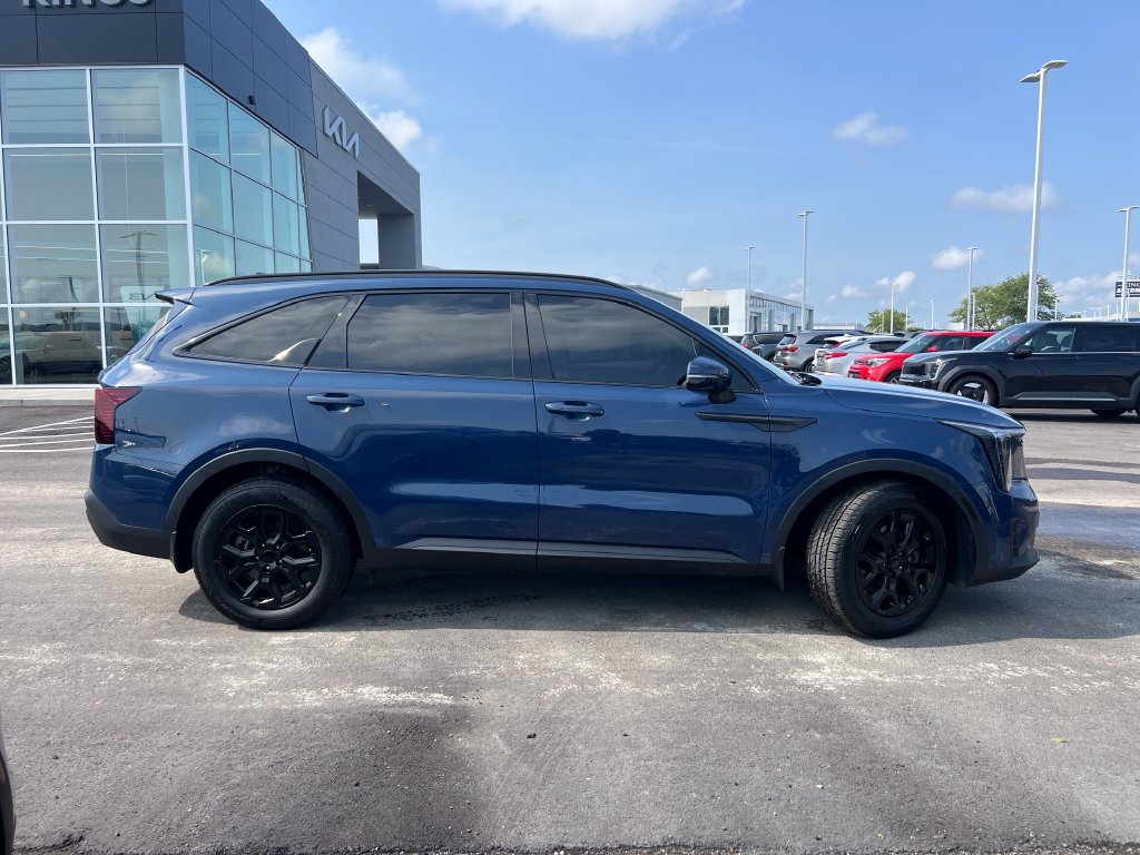 Certified 2024 Kia Sorento S w/ Panoramic Sunroof Package FWD image 3