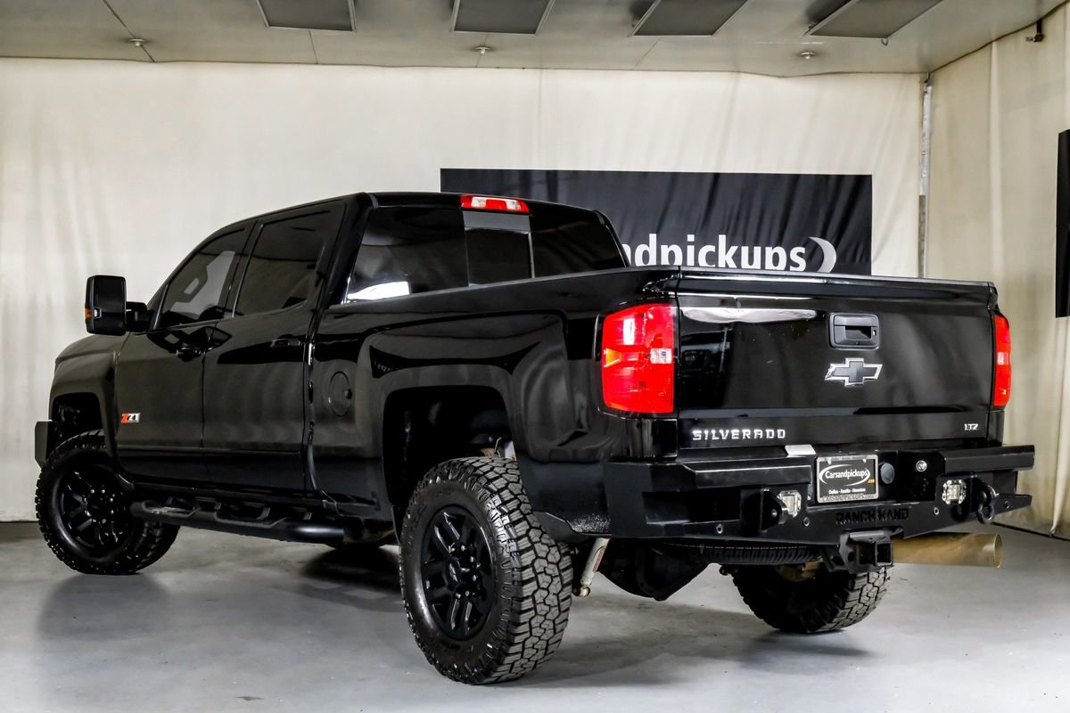 Used 2019 Chevrolet Silverado 2500 LTZ w/ Duramax Plus Package image 10