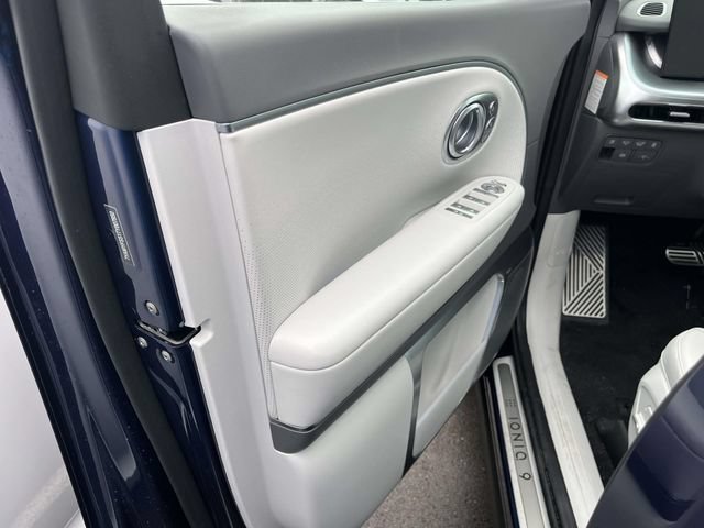 New 2026 Hyundai Ioniq 9 Calligraphy AWD/4WD image 9