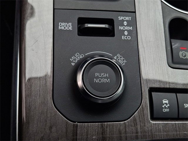 Used 2022 Toyota Highlander Platinum image 21