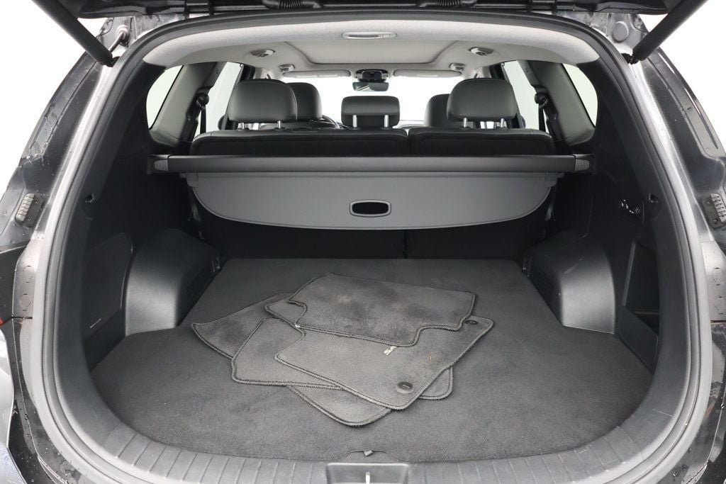Used 2022 Hyundai Santa Fe Limited image 19