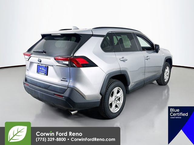 Used 2021 Toyota RAV4 LE image 9