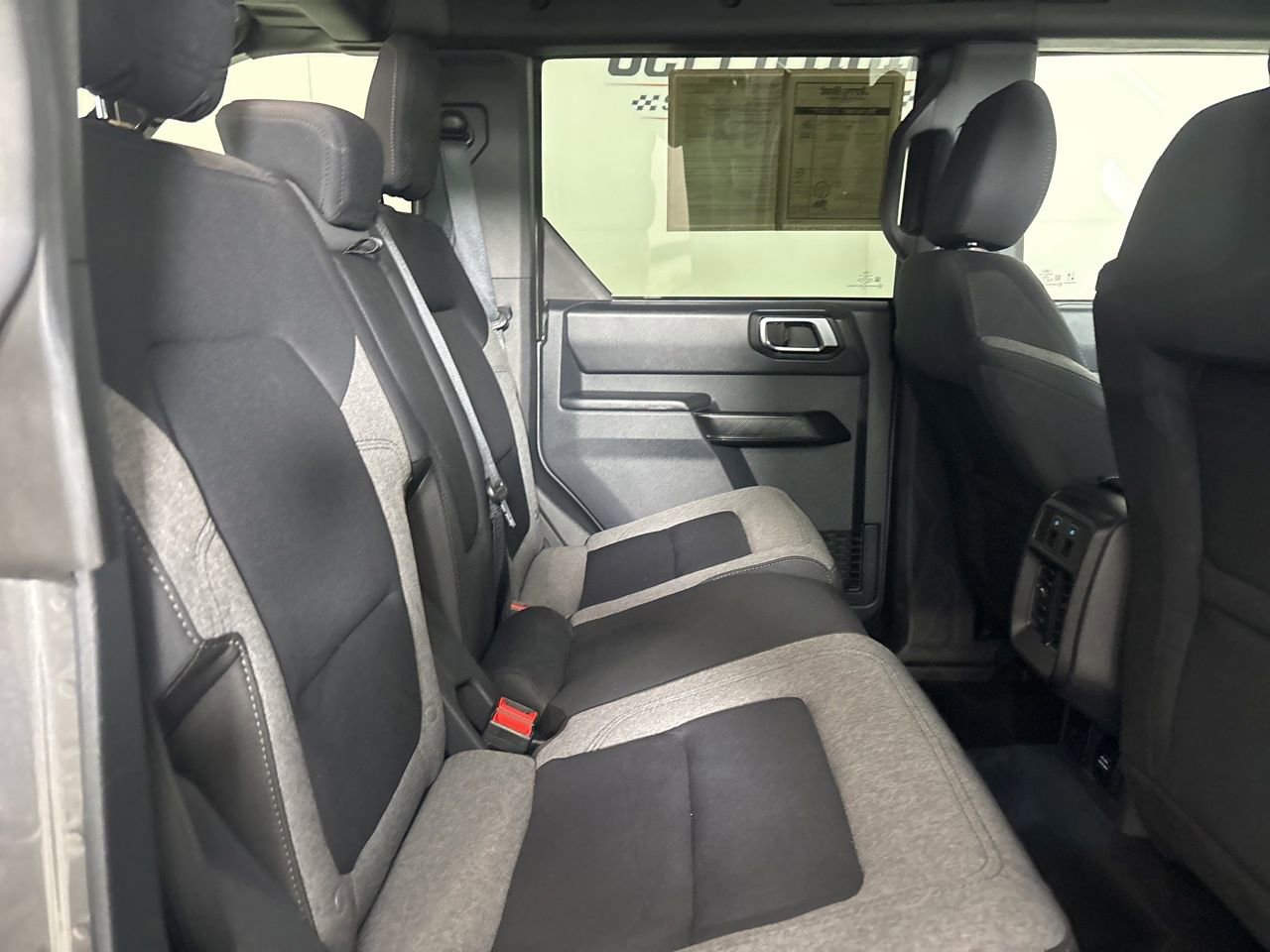 Used 2025 Ford Bronco Big Bend image 23